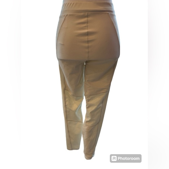 Good American Bombshell Lace Up Leggings in Ivory - Picture 6 of 7